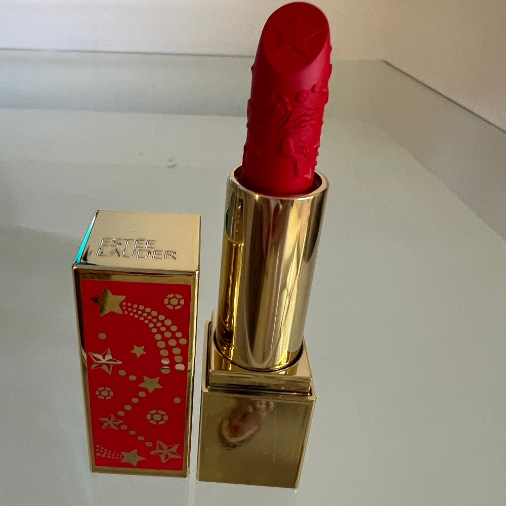 ESTEE LAUDER Limited Edition Lipstick - Starlet Red